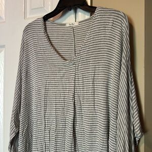 Grey and White Striped Boutique Top Lightweight MEDIUM